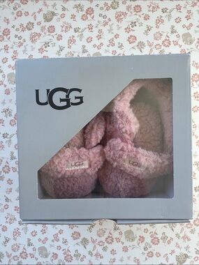 Baby Pink Uggs